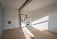 ++Q18++ Renovation-required 2.5-room old building flat with great conversion potential