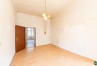 Sanierungsbedürftige Altbau-Wohnung in Gründerzeithaus nähe U3