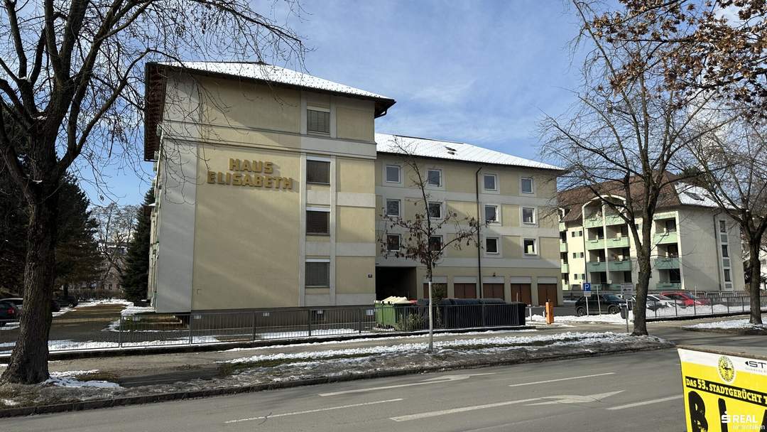 Sanierte Garçonnière mit Parkplatz in Top-Lage!