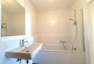 Wohnen am Wasser | Zwei-Zimmer-Wohnung mit Einbauküche und direktem Wasserblick