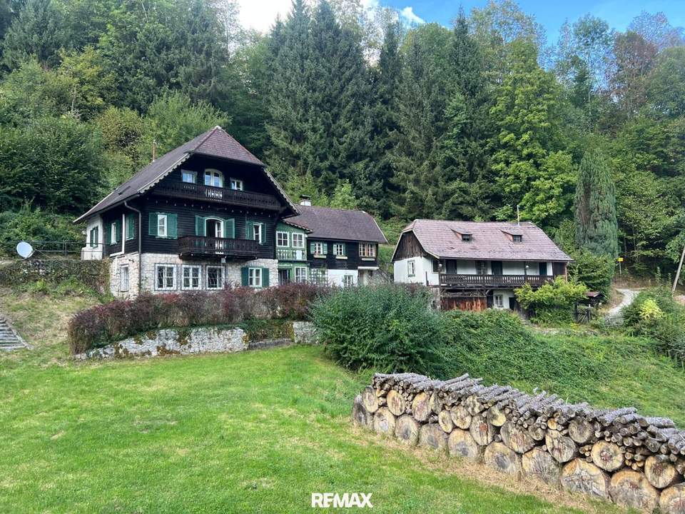 Einzigartige Liegenschaft in Traunkirchen mit Blick am Traunsee