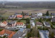 Ein oder Mehrfamilienhaus in Leopoldsdorf im Marchfeld