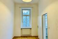 Kleine Altbauwohnung, frisch ausgemalt, neuwertige Küche, ruhig im Hinterhof gelegen, mit guter Raumaufteilung.