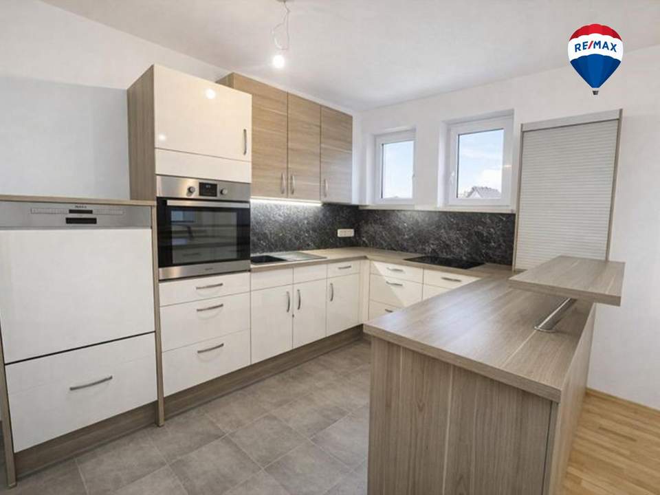 Stadtnahe charmante - 4 Zimmer Wohnung mit Loggia