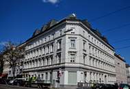 Helle Altbauwohnung in U-Bahnnähe