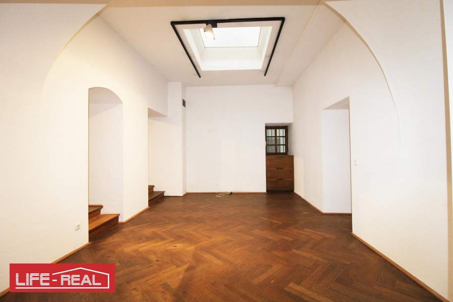 Einzigartiges Gastronomie-Lokal in bester Lage – Ideal für Café, Eisdiele, Feinkost oder Lebensmittel (keine Küche/Abluft!), Gewerbeobjekt-miete, 1.980,00,€, 4910 Ried im Innkreis