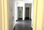 Herrlich helle Familienwohnung mit zwei Balkonen, schönem Badezimmer mit Badewanne-Zentrumsnähe, in 8020 Graz zu mieten!