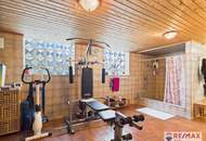 Großzügiges Ein- bzw. Zweifamilienhaus in unmittelbarer Nähe zum Bahnhof!