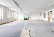 Zweifamilienhaus mit vielseitigem Gewerbebereich & exklusivem Wellnesshaus