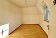 Gute DG Wohnung, 50m² in Baden, bei LKH – Balkon &amp; großer Keller mit ca. 14m² - nur 198.000€! (Kfz-Stellplatz extra). - WOHNTRAUM