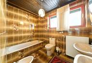 KAUFANBOT LIEGT VOR ------------------SPACIOUS HOUSE WITH GARDEN, TERRACES, & GARAGES IN IDEAL LOCATION!