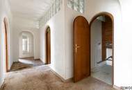 Ca. 404 m² Nutzfläche | Potenzial zum Luxuseinfamilienhaus oder Mehrgenerationenhaus | Büro/Praxis Möglichkeit | Ost/West | Großer Garten &amp; Garage