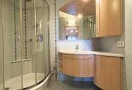 Genießen Sie diesen Weitblick! Teilmöblierte 2 Zimmer Wohnung - mit großem Wintergarten