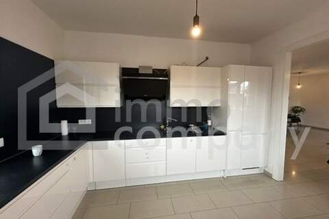 Modernisierte Doppelhaushälfte in Gänserndorf: Ihr neues Zuhause mit Garten und Terrasse!, Haus-kauf, 548.000,€, 2230 Gänserndorf