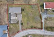 Großzügige Liegenschaft mit Wohnhaus, Halle und 2.427 m² Grund in Litzelsdorf