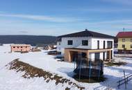 Modernes Familienhaus in sonniger Lage im Grünen!