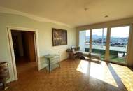 Renovierungsbedürftige Wohnung mit herrlichem Ausblick in Waidmannsdorf