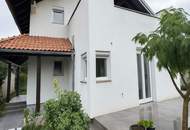 Modernes Familienhaus mit Potential in Wr. Neudorf
