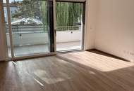 2 Zimmer & Balkon & Garage
