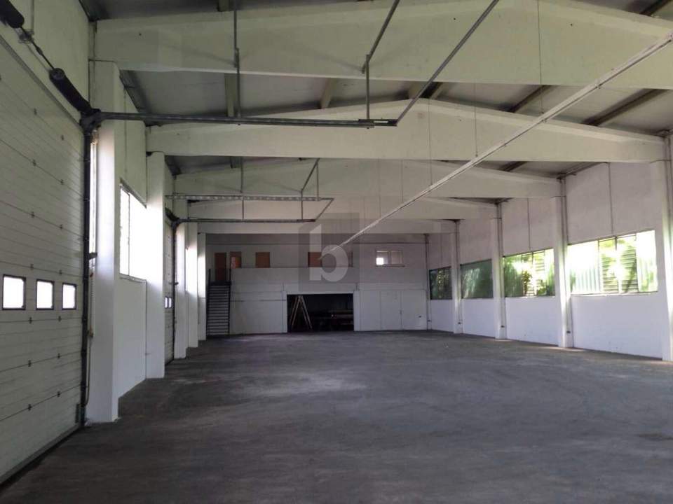 LAGER / WERKSTATT /BÜRO IDEAL FÜR ANLEGER