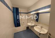 Ideal für eine "WG" - 3- Zimmer Wohnung in der Bischofstraße 3