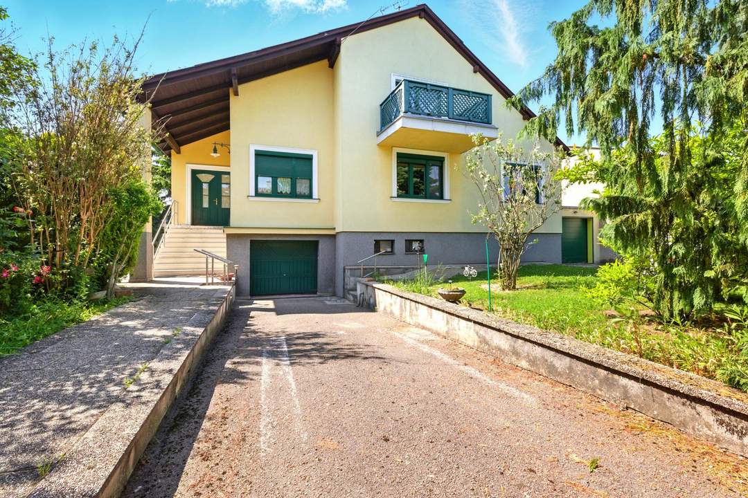 GROßZÜGIGE LIEGENSCHAFT IN KAMMERSDORF - HOME OFFICE UND WOHNEN UNTER EINEM DACH!