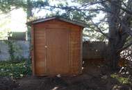 BUNGALOW INMITTEN DER VEGETATION IN RUHELAGE