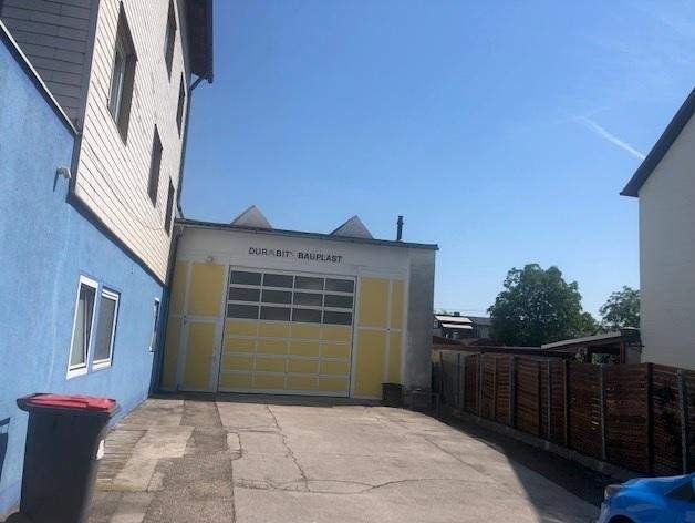 Halle mit MB Widmung ab April 2026 460 m2 frei, 67 m2 Büro, 100 m2 Außenfläche