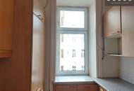 GÜNSTIGE, HOFSEITIG RUHIGE ZWEIZIMMER-ALTBAUWOHNUNG BEIM REUMANNPLATZ