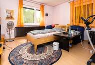 Kapitalanlage mit Potential – 2 Häuser auf Eckgrundstück mit rund 938 m² Grundstücksfläche!