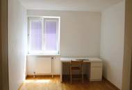 Moderne 3-Zimmer-Wohnung in zentraler Lage mit Tiefgaragenplatz