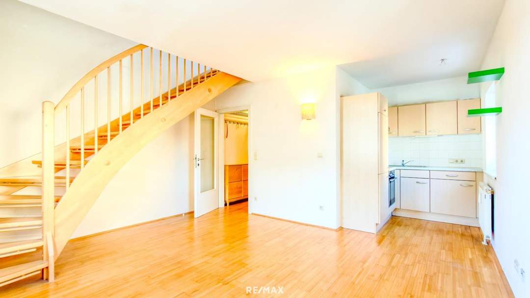 Ruhige 2-Zimmer-Maisonette mit Garten, Parkplatz &amp; Terrasse