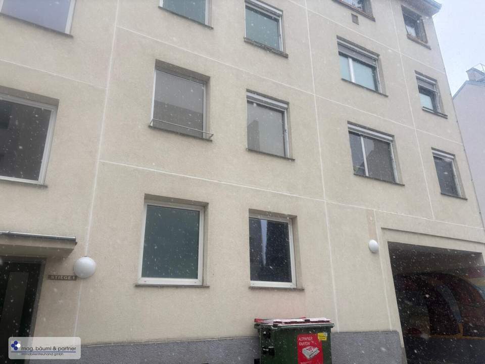 Helle ruhige Wohnung für Einzelpersonen und Paare