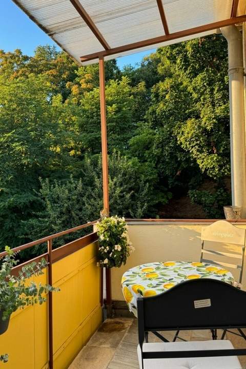 Sofort einziehen &amp; wohlfühlen: Helle 85 m² Wohnung mit Balkon in sehr guter Döblinger Lage