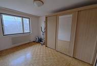 SONNIGE LIEGENSCHAFT MIT SCHÖNEM AUSBLICK & POTENTIAL