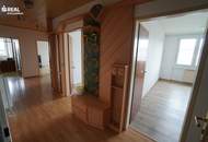 Gemütliche Wohnung mit Loggia, Kellerabteil und Mietparkplatz