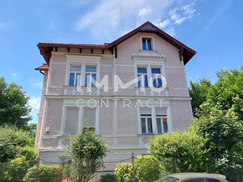 DG-WOHNUNG IN STIVOLLER ALTBAUVILLA AM FUSSE DES RUCKERLBERGES