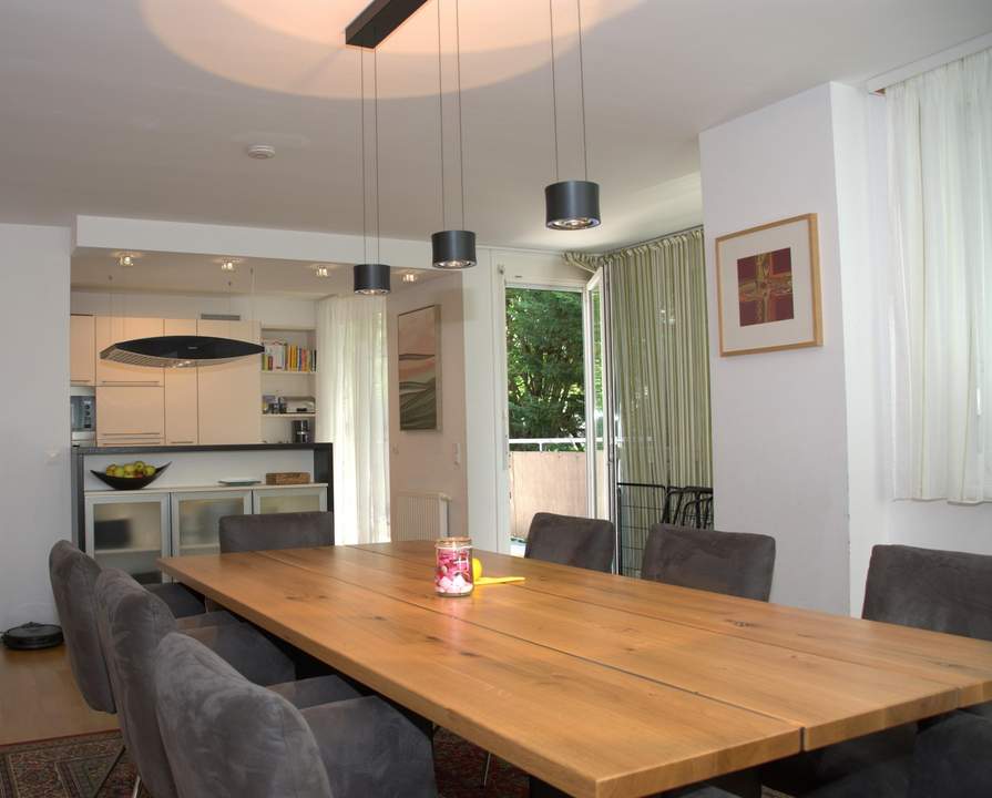 Provsionsfrei: 5‑Zimmer‑Wohnung mit zwei Terrassen am Fuße des Wilhelminenbergs