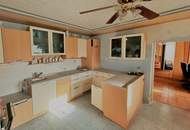 Großes Grundstück mit Einfamilienhaus und Lagerhalle