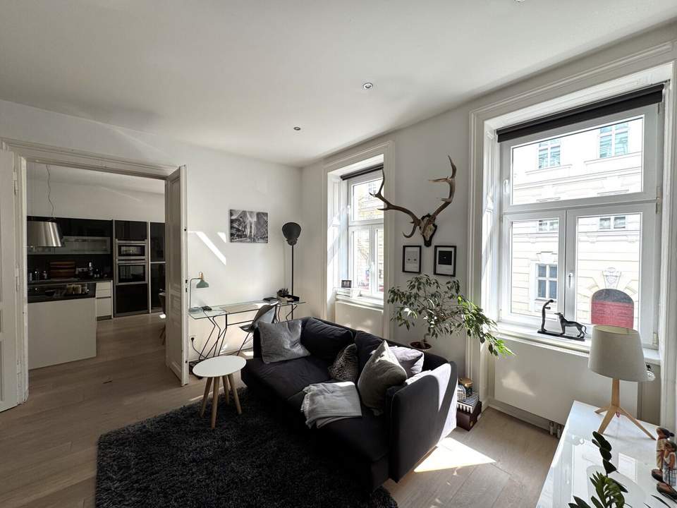 Eleganz im Altbau: Stilvolle Wohnung mit Balkon nahe Rochusmarkt!
