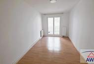 Zwei Zimmer Wohnung mit zwei Loggien, hell luftig und preiswert!