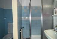 Ehemalige Pension mit viel Platz für mehrere Wohneinheiten in Greinbach-Penzendorf