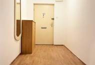 Charmante und lichtdurchflutete Wohnung mit Loggia!!!