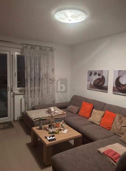 WOHNEN IN ZENTRALER LAGE MIT BALKON