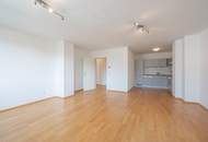 ++NEU++ Tolle 2-Zimmer Dachgeschosswohnung mit Balkon u. Loggia, tolle LAGE in 1080!