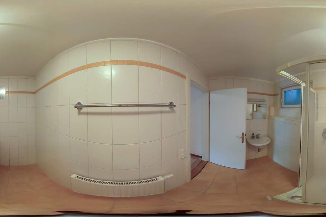 Einfamilienhaus in ruhiger Lage mit Einliegerwohnung und Garten