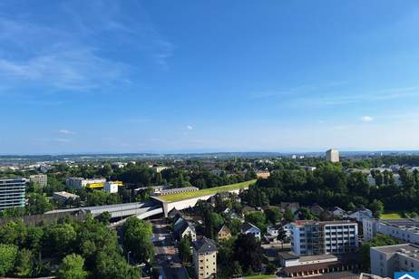 Lichtdurchflutete 2-Zimmer-Wohnung mit Loggia und Ausblick im 20.OG, Wohnung-miete, 690,00,€, 4020 Linz(Stadt)