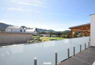 Eckreihenhaus mit Garten und Carport