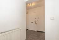 Ab August! Nahe Bahnhof Liesing! Ruhige 2-Zimmer-Wohnung am Stadtrand zu vermieten!