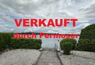 große UFERPARZELLE – renoviertes Seehaus mit traumhaftem breiten Uferbereich und Doppelgarage auf Pachtgrund zu verkaufen